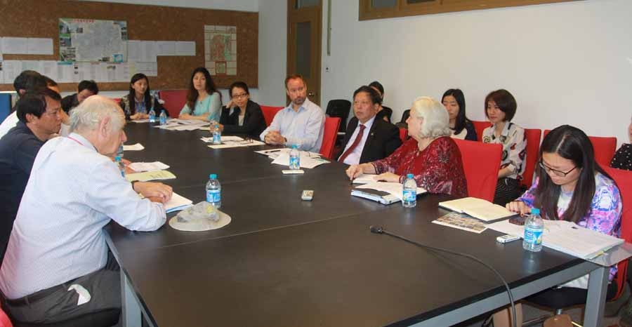 Ron参加UNESCO对中心的外部评估会议,2014年5月24日(Ron paticipated in the UNESCO External Evaluation meeting, May 24, 2014)s Ron参加UNESCO对中心的外部评估会议,2014年5月24日(Ron paticipated in the UNESCO External Evaluation meeting, May 24, 2014)s