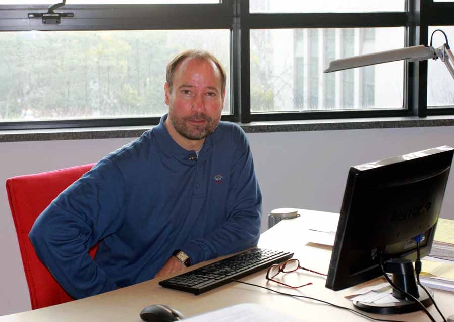 Ron的日常工作照,2014年1月9日(Daily Working Photo of Ron at WHITRAP, Jan Ron的日常工作照,2014年1月9日(Daily Working Photo of Ron at WHITRAP, Jan