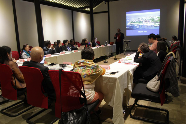 Meeting at Tongli